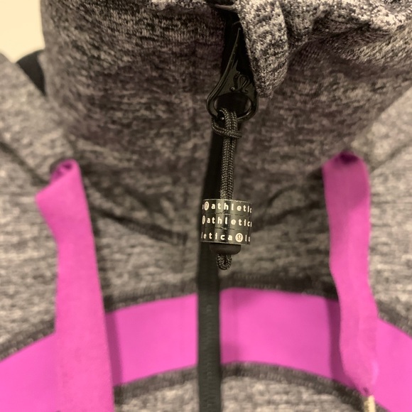 lululemon In Stride Jacket - Picture 6 of 7